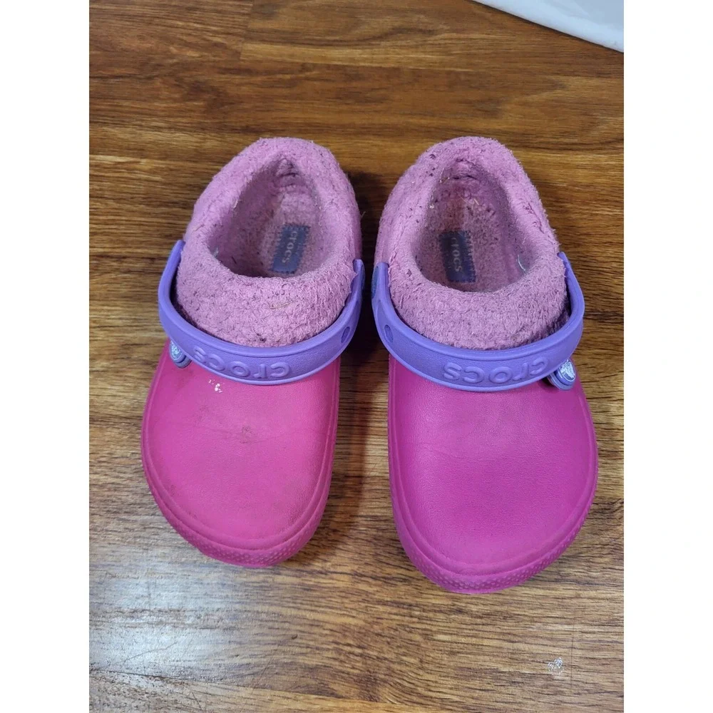 Crocs‎ Kids' Classic Lined Fuzzy Clogs   Hot Pink Size J 1